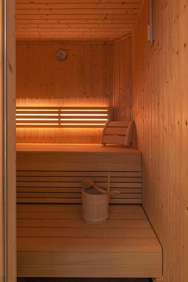 Grimming Lodge By Keyone Tauplitz Bagian luar foto